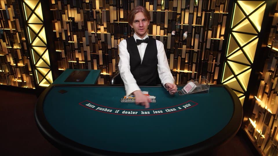 Ultimate Texas Hold'em